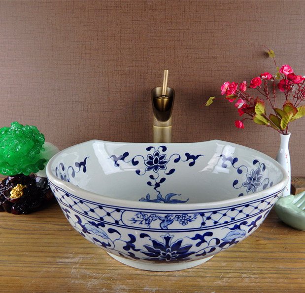 10 years major in hand-painted blue and white porcelain art basin